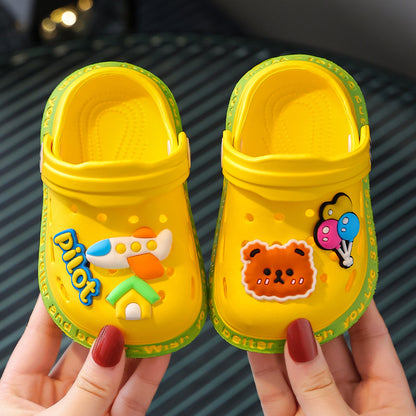 Children's slippers summer girls cute soft bottom non-slip children's sandals and slippers for children infants baby baby hole shoes boys